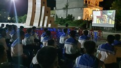 Chiếu phim phục vụ cán bộ, chiến sĩ và nhân dân huyện đảo Bạch Long Vỹ