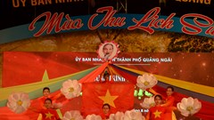 Hào hùng chương trình nghệ thuật “Mùa thu lịch sử”