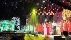 Đờn ca tài tử hội ngộ trên đất Sen hồng