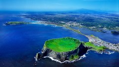 Vẻ đẹp hút hồn trong trưng bày "Baekje & Jeju: Từ Di sản Hàn Quốc đến Di sản Thế giới”