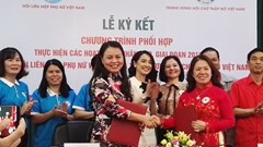 Phối hợp hỗ trợ nhân đạo với phụ nữ khó khăn