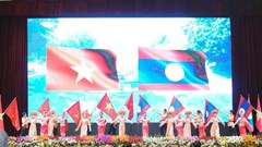 Báo chí Lào ca ngợi mối quan hệ hữu nghị vĩ đại Việt Nam-Lào