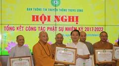 Truyền thông gắn kết việc đạo, việc đời