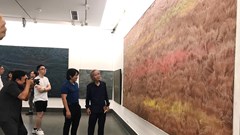 "Người đàn bà đi tới mặt trời" của hoạ sĩ Đỗ Chung