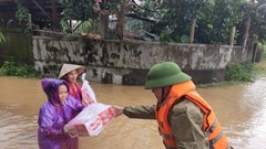 Nhiều khu vực ở Thừa Thiên - Huế đang bị lũ cô lập