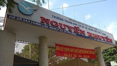 Đừng bắt con “gánh” ước mơ của bố mẹ