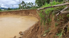 Quảng Nam công bố tình huống khẩn cấp sạt lở bờ sông Quảng Huế