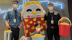 Trào lưu “ăn bắp bằng xô” gây tranh cãi: Vui thôi... đừng vui quá!