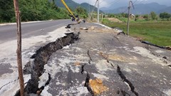 Cận cảnh tuyến đường hơn 643 tỉ đồng bị nứt, gãy nghiêm trọng