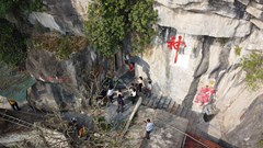 Viết tiếp vụ Nhiều tấm bia, hình tượng người cổ của di tích quốc gia chùa Quan Thánh (Thanh Hóa) bị sơn lòe loẹt: Sở VHTTDL đề nghị xử lý, kỷ luật nghiêm tổ chức, cá nhân