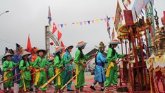 Di sản hát Bả trạo “đỏ mắt” tìm người kế thừa