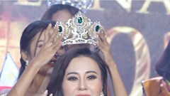 Người đẹp Phan Kim Oanh đăng quang Mrs Grand International 2022