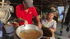 Sống cạnh nhà máy nước sạch, người dân phải dùng giếng khoan