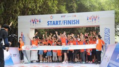 Giải "Chạy vì một Việt Nam không có bạo lực với phụ nữ và trẻ em gái"