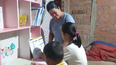 Nữ nhân viên thư viện gieo hạnh phúc cho đời