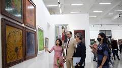 Triển lãm hơn 90 tác phẩm của hai trường đại học mỹ thuật