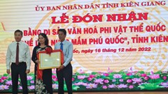 Nghề làm nước mắm Phú Quốc nhận Bằng di sản văn hóa phi vật thể quốc gia