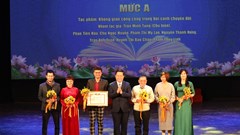Trao Tặng thưởng các tác phẩm lý luận, phê bình văn học nghệ thuật xuất bản năm 2021: Định vị đúng vai trò của lý luận, phê bình văn học - nghệ thuật