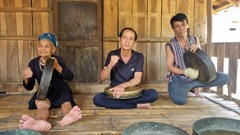 Chung tay bảo tồn di sản chiêng Ba