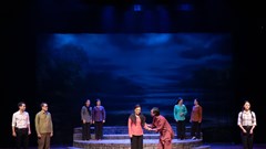 “Sau cánh cổng làng”: Dựng chèo đề tài hiện đại để đến gần hơn với khán giả
