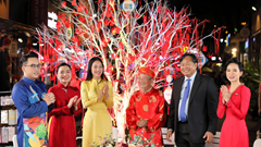 Nhà nghiên cứu 103 tuổi Nguyễn Đình Tư giao lưu cùng khán giả đêm Giao thừa