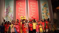 Mang hơi ấm mùa Xuân quê hương đất Việt đến với kiều bào tại Bỉ