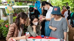 Hạnh phúc ở “Cửa tiệm hạnh phúc”