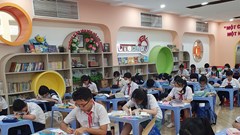 Học sinh thiết kế “Quyển sách lịch sử của tôi”