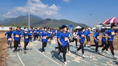 Kon Tum: Gần 1.000 VĐV tham gia giải Thaco Marathon vì An toàn giao thông - Sa Thầy 2023