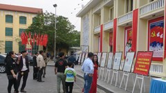 Hải Phòng khai mạc triển lãm mỹ thuật "Nắng Xuân”