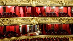 Trải nghiệm cảm giác “bóng ma trong nhà hát”