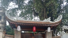 Ngạc nhiên với ... cổng mới ở chùa Mía!