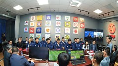 Trọng tài V.League làm quen với công nghệ VAR