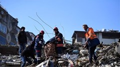 Hai trận động đất mới tại Thổ Nhĩ Kỳ làm ít nhất 204 người thương vong