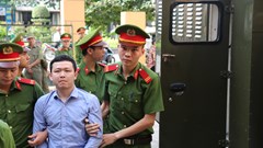 Hoãn phiên tòa xét xử vụ án chạy thận Hòa Bình