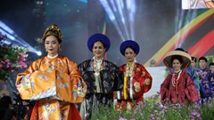 Định vị và đưa áo dài Việt vươn xa