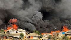 Cháy lớn tại trại tị nạn Rohingya, Bangladesh khiến hàng ngàn người mất nhà cửa