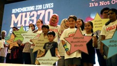 Các gia đình nạn nhân MH370 kêu gọi tìm kiếm sau 9 năm máy bay mất tích