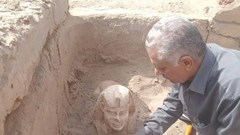 Các nhà khảo cổ Ai Cập phát hiện bức tượng nhân sư từ thời La Mã