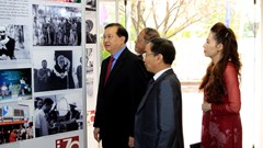 Khai mạc triển lãm "Dấu ấn 70 năm Điện ảnh cách mạng Việt Nam"