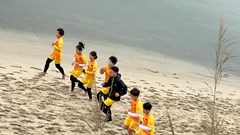 Tuyển nữ Việt Nam chú trọng rèn thể lực trong chuyến tập huấn ở Quảng Ninh