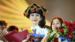 Nguyễn Thị Phương Uyên đăng quang Người đẹp Hoa Ban 2023