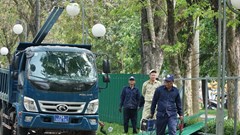 Huế tháo dỡ hàng quán lấn chiếm công viên Trịnh Công Sơn