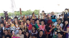 Múa rối xuất ngoại: Chuyện kể sau cánh gà...