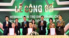 Tài trợ sản phẩm dinh dưỡng cho 165 vận động viên