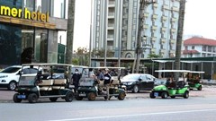 Cửa Lò: Xe điện bốn bánh phải đăng ký, đăng kiểm mới được hoạt động dịch vụ du lịch