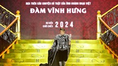 Đánh bóng tên tuổi hay “rác” văn hóa?