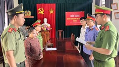 Tự xưng người yêu của ca sĩ nổi tiếng để lừa đảo chiếm đoạt tài sản