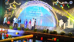 Sôi động với các đêm trình diễn hợp xướng quốc tế trên đường phố