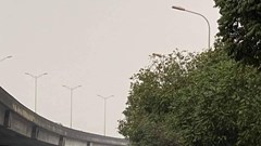 Hà Nội lại "nóng" chuyện thiếu nơi đỗ xe: Biết vi phạm nhưng vẫn... vi phạm (?!)